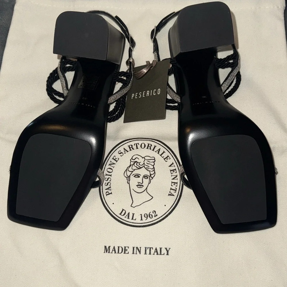 NWT Peserico leather heals sandals with rhinestones size 39 comes box n dust bag - Picture 6 of 10
